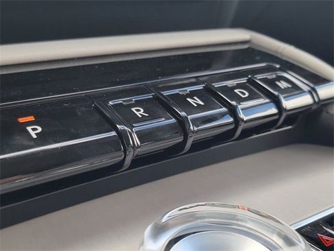 New 2025 Lincoln Navigator Reserve image 30