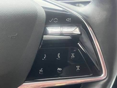 Used 2024 Cadillac Lyriq Sport RWD image 22