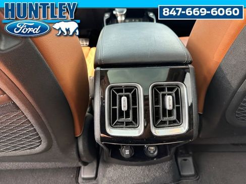 Used 2022 Kia Sorento SX Prestige w/ Rust Color Package AWD/4WD image 19