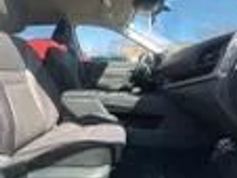 Used 2021 Nissan Rogue S AWD/4WD image 19