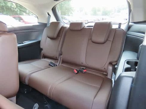 New 2026 Honda Odyssey Touring image 15