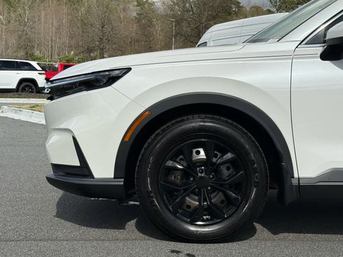 Used 2023 Honda CR-V LX image 11