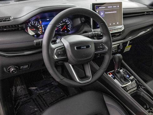 New 2026 Jeep Compass Latitude AWD/4WD image 3