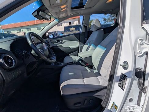 Used 2023 Hyundai Kona SEL w/ Convenience Package image 10