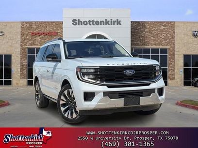 Used 2025 Ford Expedition Platinum w/ Driver's Package