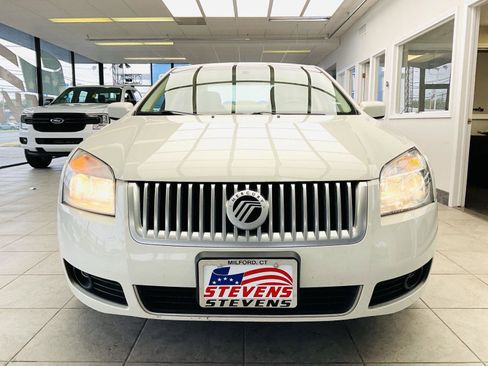 Used 2009 Mercury Milan Premier image 2