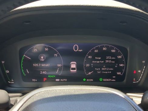 Used 2025 Honda Accord Sport image 25