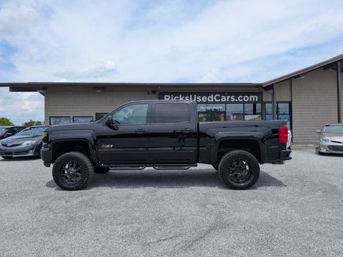 Used 2017 Chevrolet Silverado 1500 LTZ Z71 w/ Realtree Edition AWD/4WD image 8