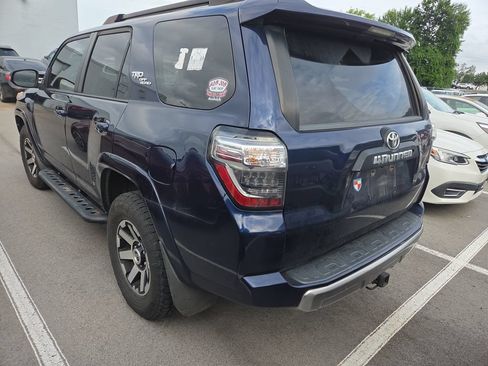Used 2019 Toyota 4Runner TRD Off-Road Premium AWD/4WD image 6