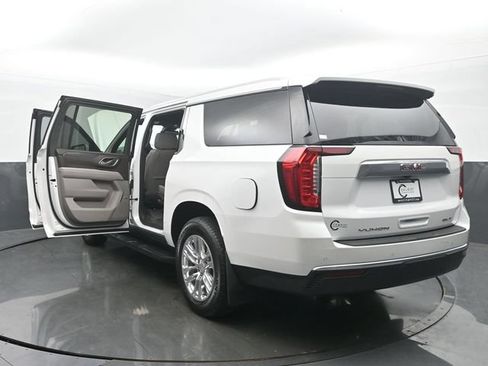 Used 2024 GMC Yukon XL SLT w/ SLT Luxury Package AWD/4WD image 56