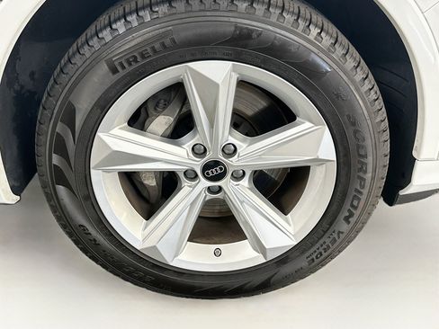 Used 2024 Audi Q7 2.0T Premium Plus AWD/4WD image 11