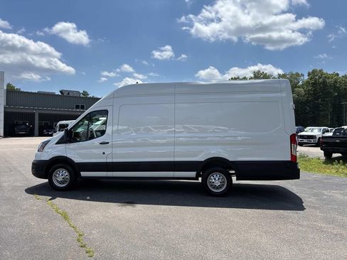 Used 2024 Ford Transit 250 148 High Roof Extended AWD image 4