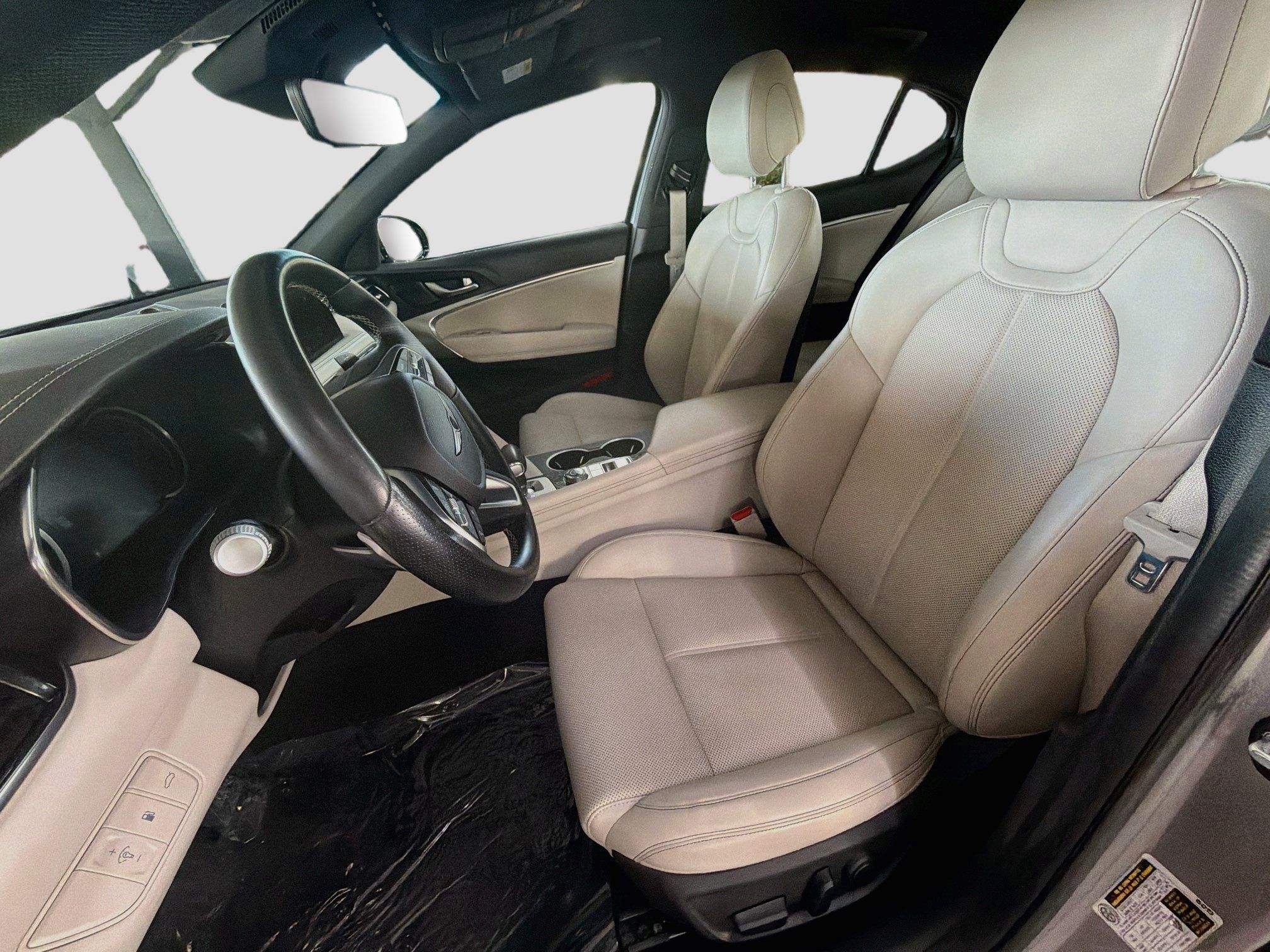 Used 2025 Genesis G70 2.5T AWD/4WD image 13