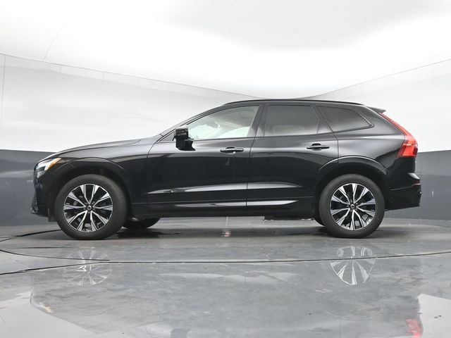 Used 2024 Volvo XC60 B5 Plus w/ Protection Package Premier AWD/4WD image 14