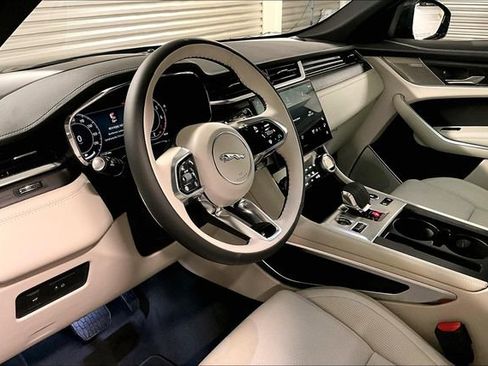 New 2026 Jaguar F-PACE R-Dynamic S image 7