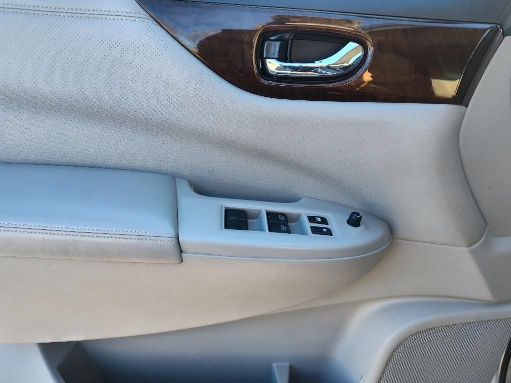 Used 2016 Nissan Quest SV FWD image 40