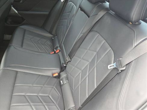 Used 2025 BMW 530i w/ Premium Package RWD image 20