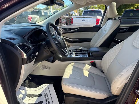 Used 2024 Ford Edge Titanium w/ Equipment Group 301A AWD/4WD image 26