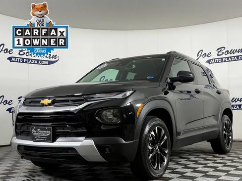 Used 2023 Chevrolet TrailBlazer LT w/ Convenience Package AWD/4WD image 3