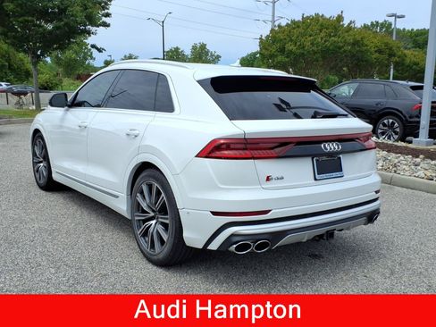 Used 2023 Audi SQ8 Prestige AWD/4WD image 9