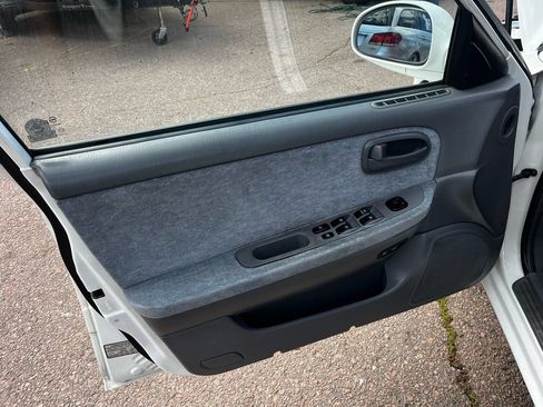 Used 2004 Kia Optima FWD image 15