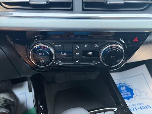 New 2026 Chevrolet Trax LT w/ Midnight Edition FWD image 23