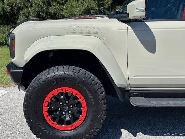 Used 2025 Ford Bronco Raptor AWD/4WD image 16
