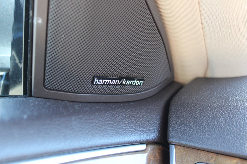 Used 2016 Mercedes-Benz E 350 4MATIC Wagon image 41