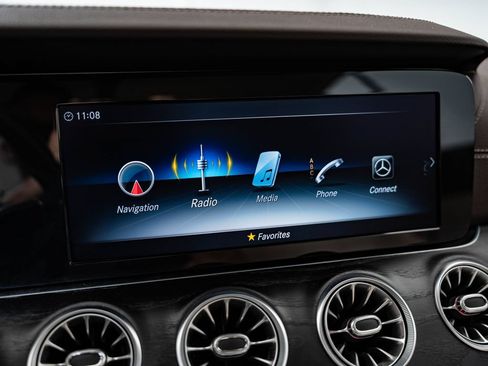 Used 2019 Mercedes-Benz E 450 4MATIC Coupe image 32