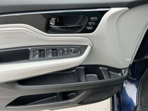 Used 2023 Honda Odyssey Touring image 15