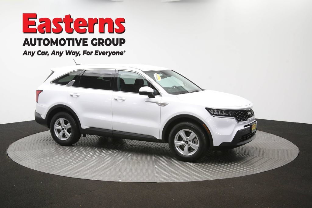 Used 2023 Kia Sorento LX FWD image 45
