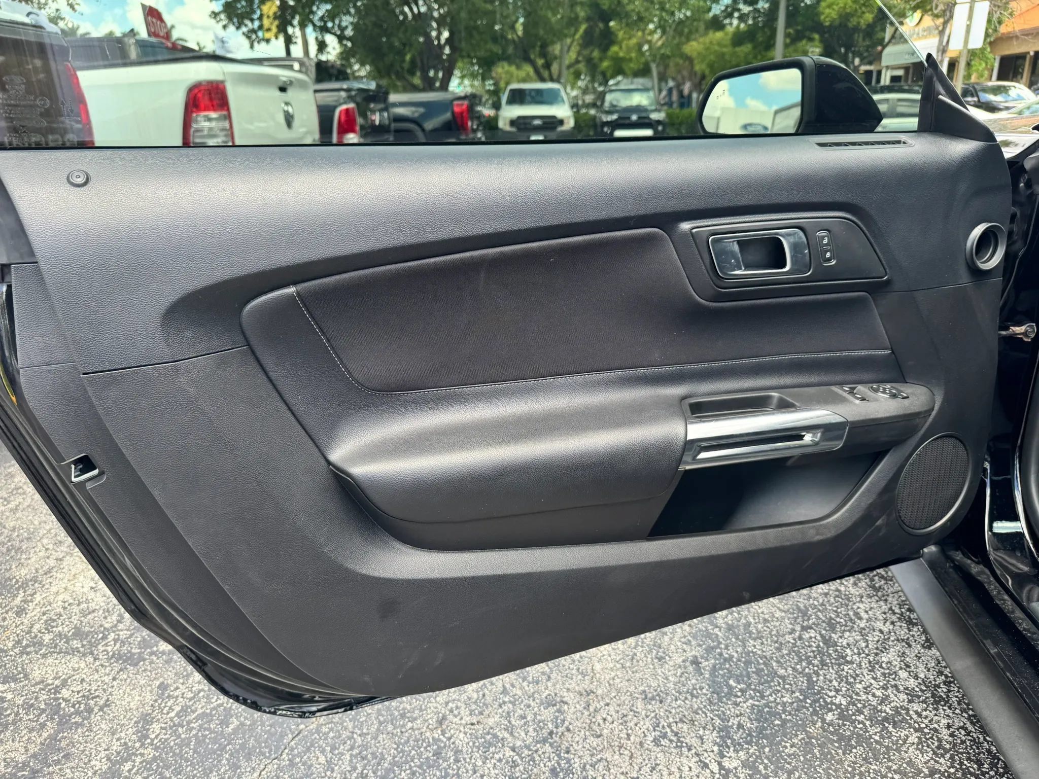Used 2021 Ford Mustang GT RWD image 31