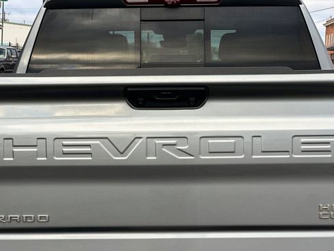 Used 2023 Chevrolet Silverado 1500 High Country w/ Technology Package AWD/4WD image 51