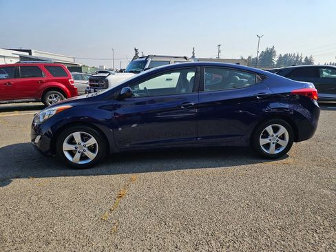 Used 2012 Hyundai Elantra GLS w/ Preferred Pkg 3 FWD image 4