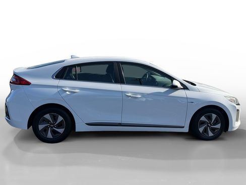 Used 2017 Hyundai Ioniq SEL FWD image 6