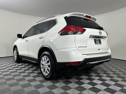 Used 2017 Nissan Rogue S w/ S Appearance Package image 15