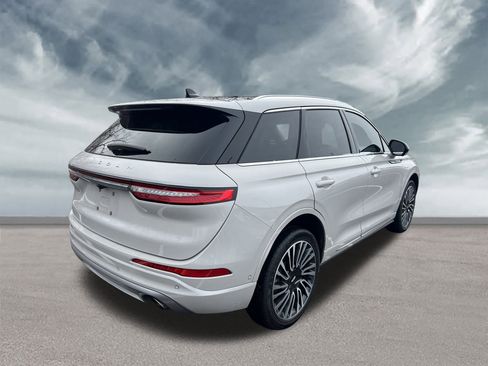 Used 2021 Lincoln Corsair Reserve w/ Equipment Group 201A image 5