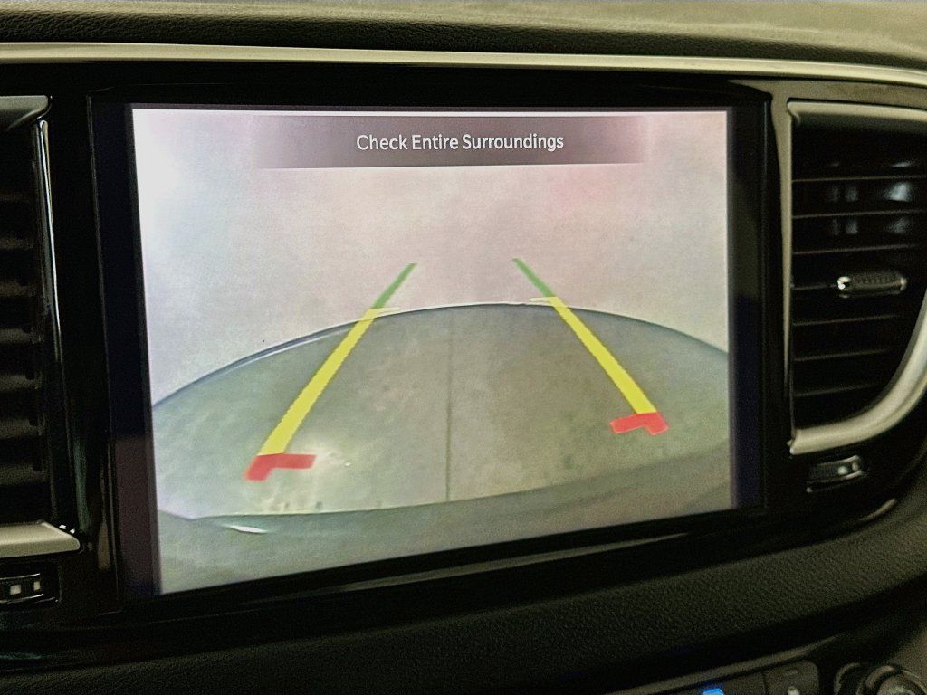 Used 2025 Chrysler Pacifica Select FWD image 20