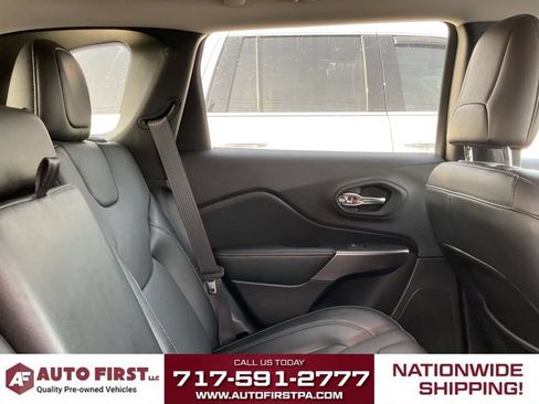 Used 2021 Jeep Cherokee Latitude Lux w/ Sun & Sound Group AWD/4WD image 13