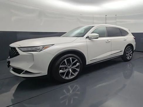 Used 2024 Acura MDX SH-AWD w/ Technology Package image 3
