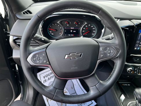Used 2023 Chevrolet Traverse LT w/ Midnight/Sport Edition image 17