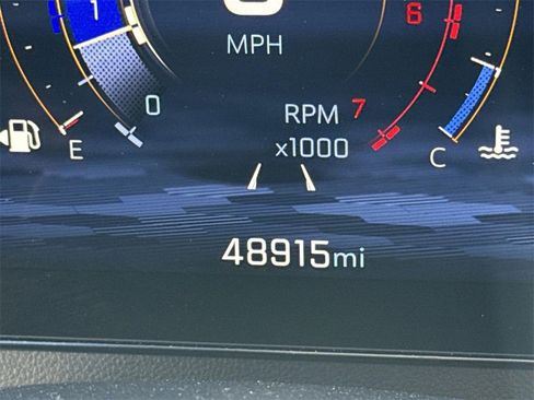 Used 2024 Chevrolet Traverse LT image 11