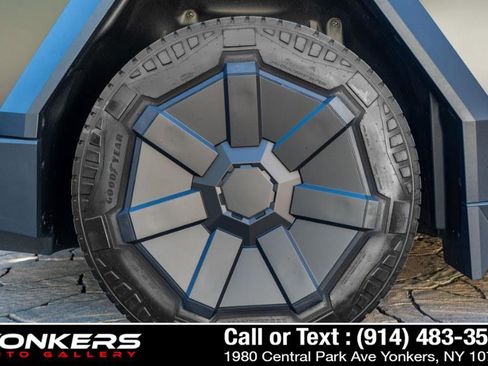 Used 2024 Tesla Cybertruck Cyberbeast image 52