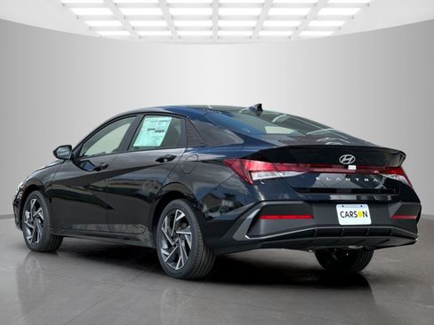 New 2025 Hyundai Elantra Sport image 6