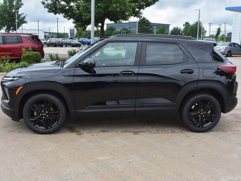 New 2026 Chevrolet TrailBlazer LT w/ Convenience Package FWD image 9