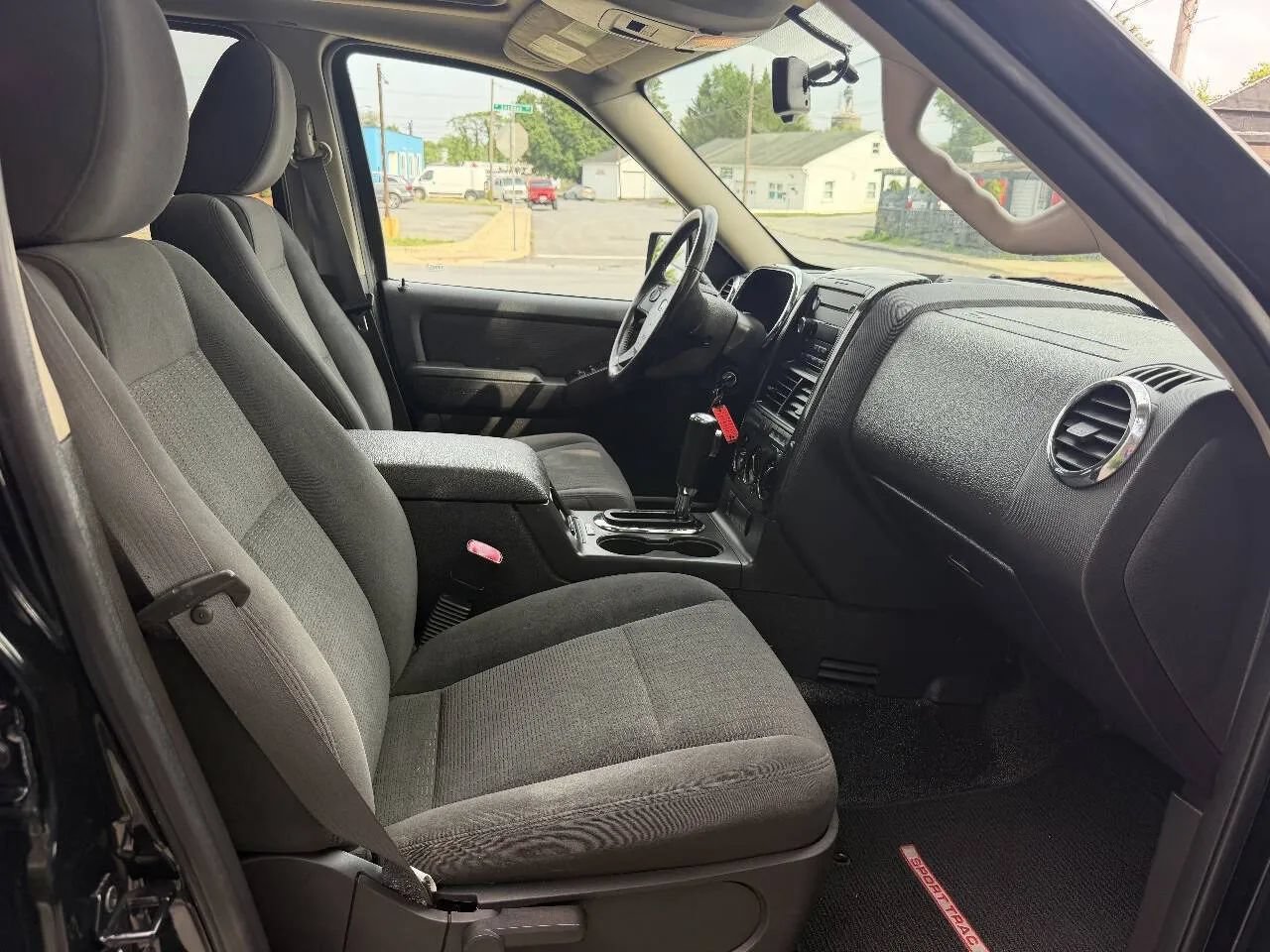Used 2009 Ford Explorer Sport Trac XLT AWD/4WD image 30