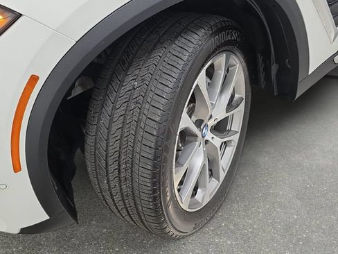 Certified 2025 BMW X5 xDrive40i w/ Premium Package AWD/4WD image 27