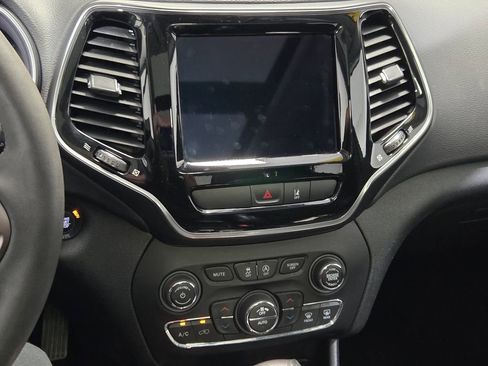 Certified 2022 Jeep Cherokee Limited image 24