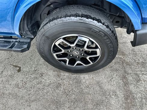 Used 2024 Ford Bronco Outer Banks image 12