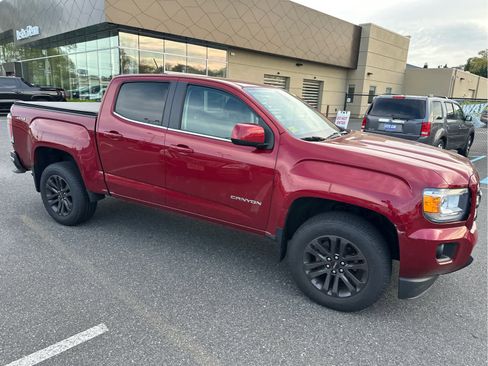 Used 2019 GMC Canyon SLE w/ Elevation Edition AWD/4WD image 2